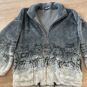 Vintage wolf fleece